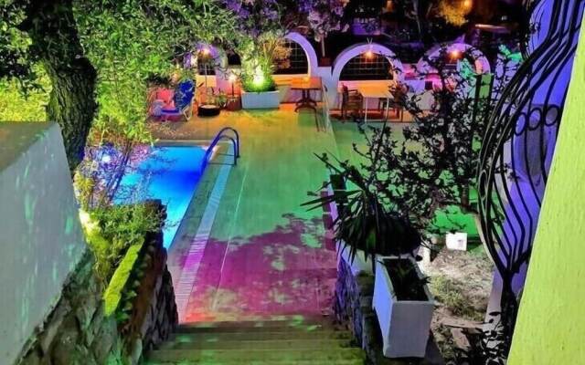 Eski Cesme Apart Butik Otel