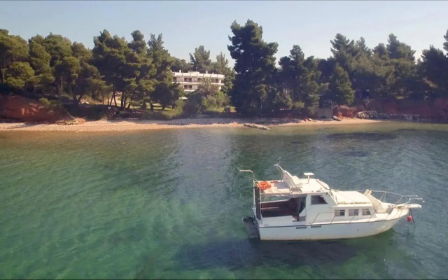 Daniil's Seafront Apartment