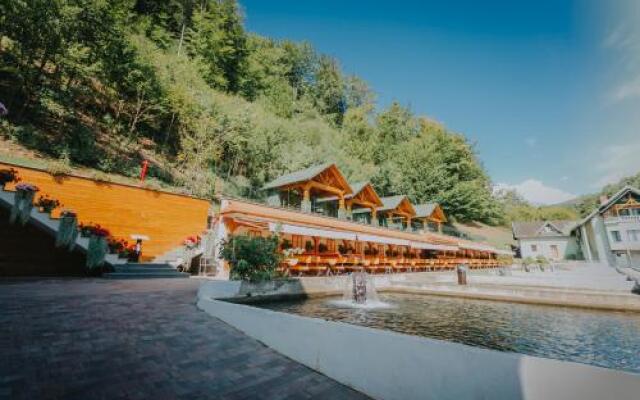 Lostrita - Pastravrie, Hotel & SPA