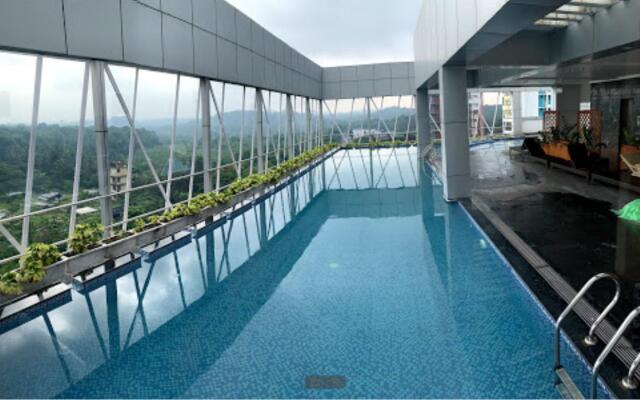 Kpm Tripenta Hotel