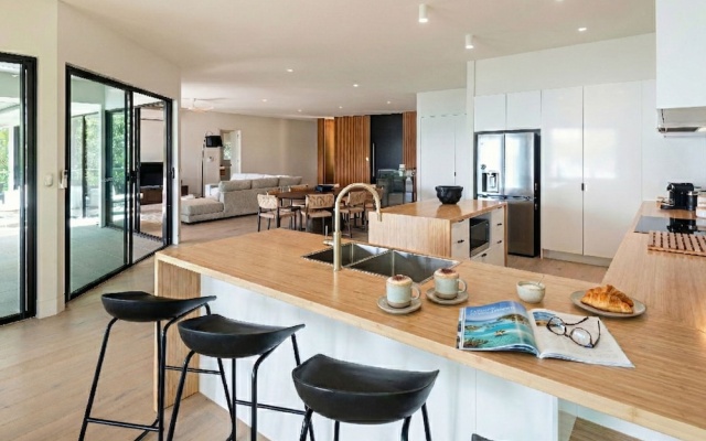 NEW Luxury Hamilton Island Estate – Guest Rooms – Hamilton Island
