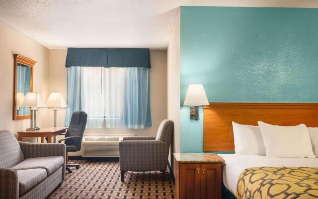 Baymont Warrenton MO