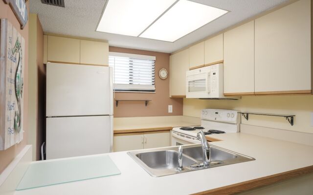 Ocean Village Club N17