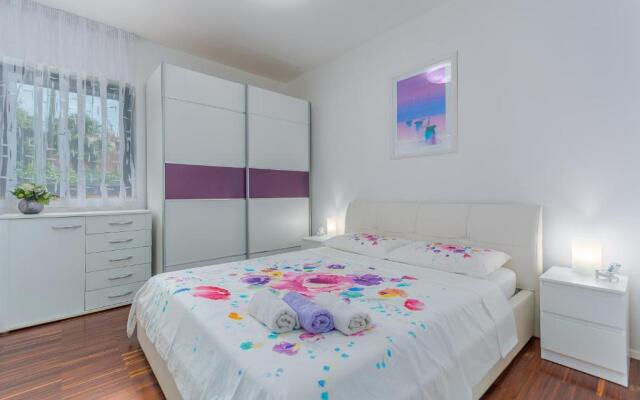 Luxury apartment Lella