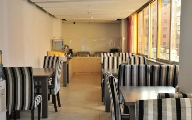 Fairyland Hotel Minhang Road