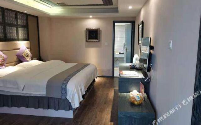 Rongting Holiday Inn Luoping