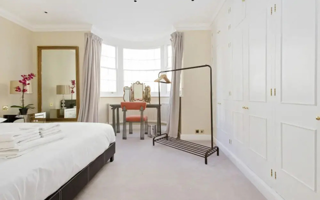 Knightsbridge - Hyde Park Private House