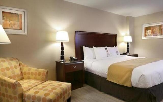 Radisson North Denver Graystone Castle Hotel