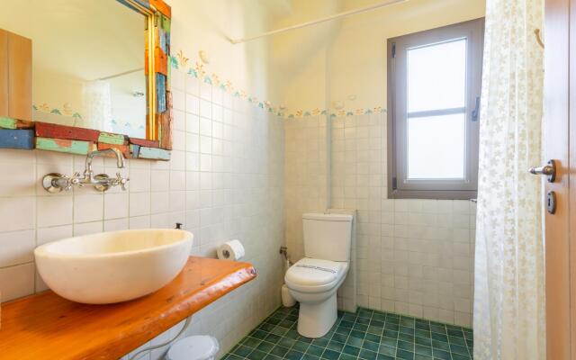 Villa Liakada Large Private Pool Walk to Beach Sea Views A C Wifi Car Not Required - 2081
