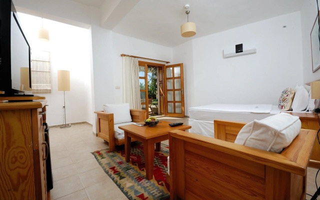 Lycia Hotel