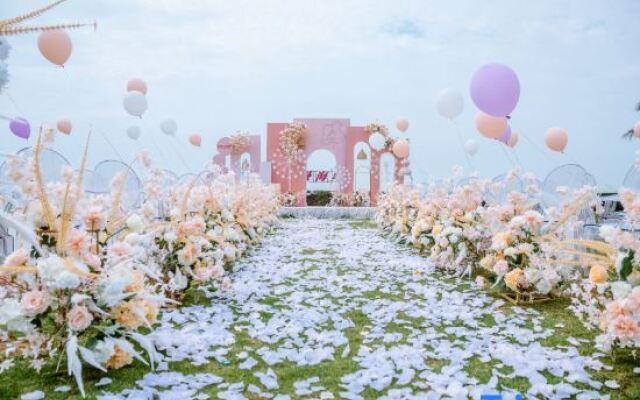 Romantic Coast Resort Maoming