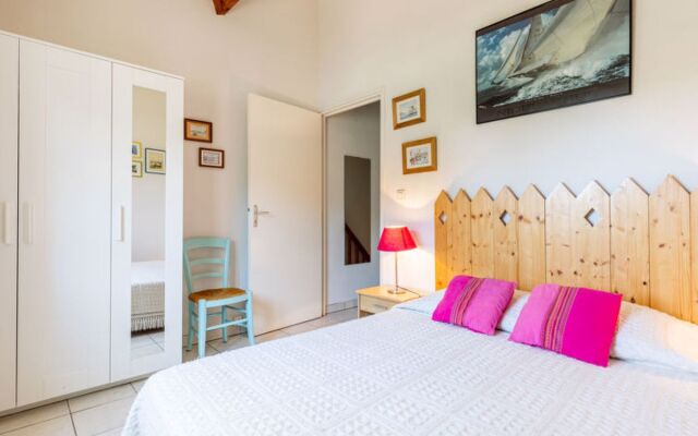 Les Hautes Folies 20775