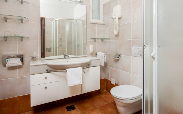 Fontana Bayside Park