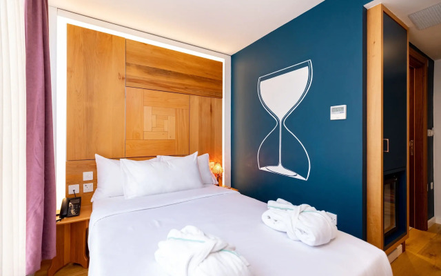 Limehouse Library Hotel