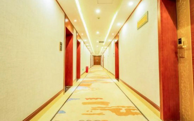 Hongshan Oxygen Fuyuan Hotel (Potala Palace Plaza)
