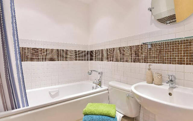 Waterside Níké Apartments