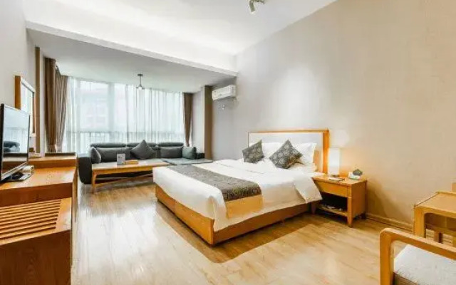 Phoenix Hot Spring Taibai Impression Resort