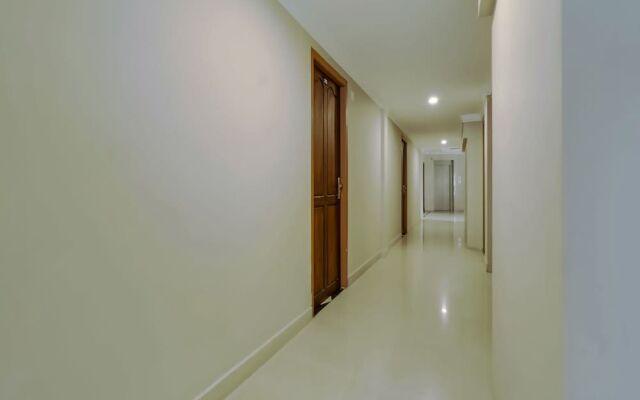 OYO Flagship 240 Southern Railway Station