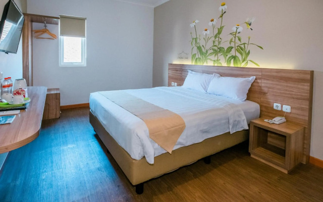 YELLO Hotel Harmoni Jakarta