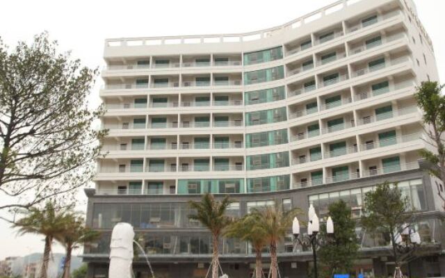 Pearl Bay Hotel