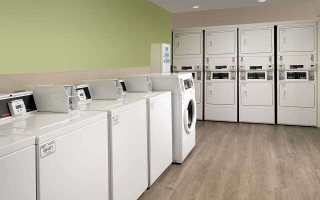 Extended Stay America Suites - Minneapolis - Fridley