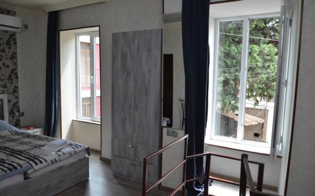 Guest house UTA