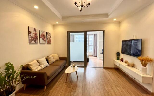 Bom Homestay Vinhomes Times City