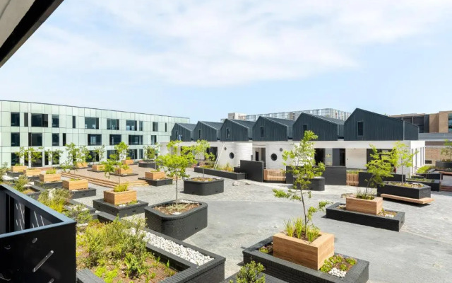 Bridgewater Studio 204