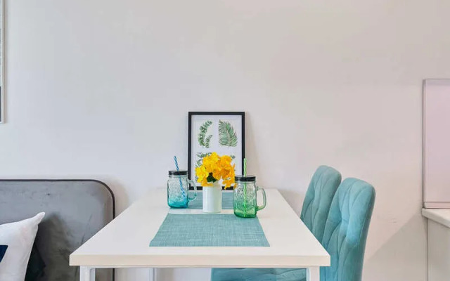 Апартаменты СанниДейс на ул. Новохохловская, д. 15, корп. 2