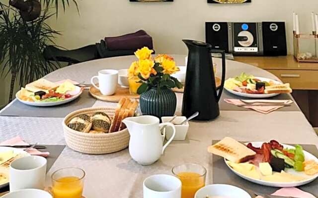 Dadas Bed & Breakfast