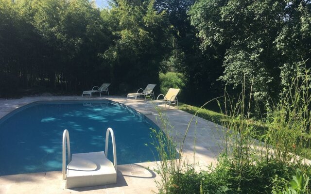 Les Vieilles Pierres