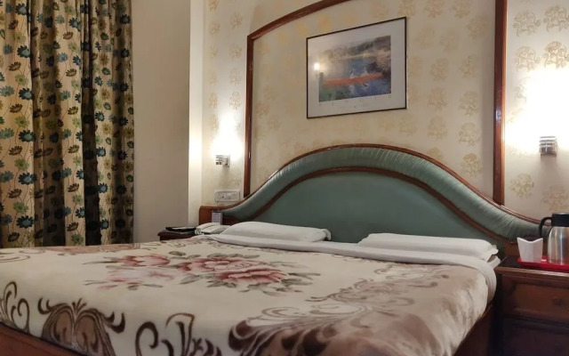 Hotel Log-Inn