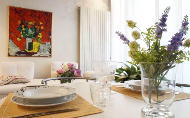 Trifora apartment