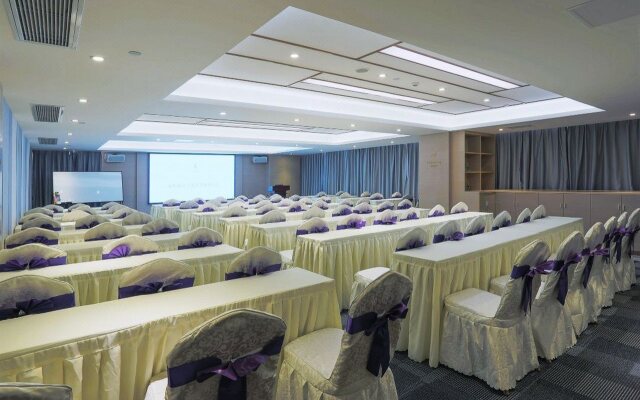 Lavande Hotel (Dongguan nanchengXiping Metro Station)