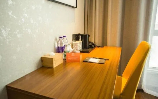 Durian Canday Hotel (Pizhou Wanxing Commercial Street Store)