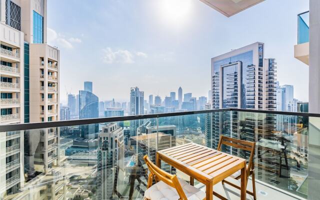 The Elevated Abode 1BHK Apt in Downtown