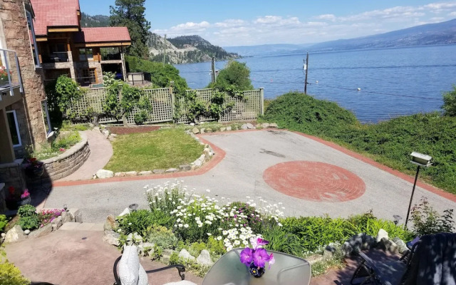 Beach Ave Castle Luxury Vacation Rental