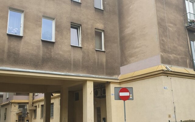 3-Bedroom Flat In City Center p4you pl