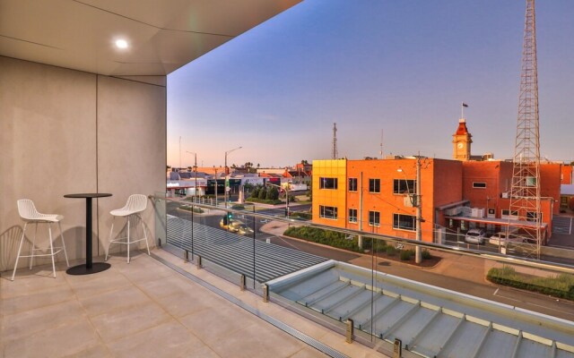 Indulge Apartments City View Penthouses