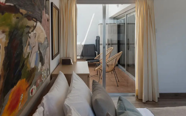 Phaedrus Living Nicosia Heartside Flat