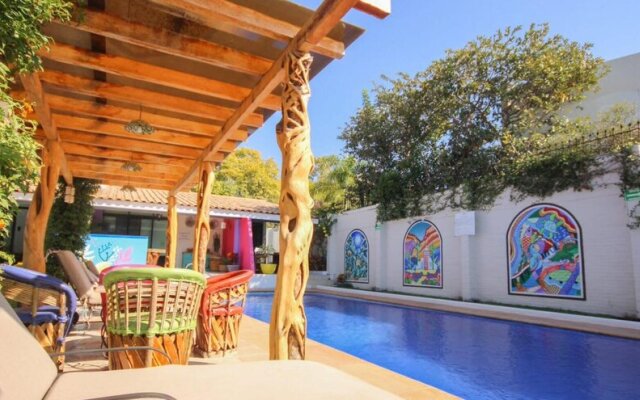 Charming 1 Bedroom Hotel With Pool View