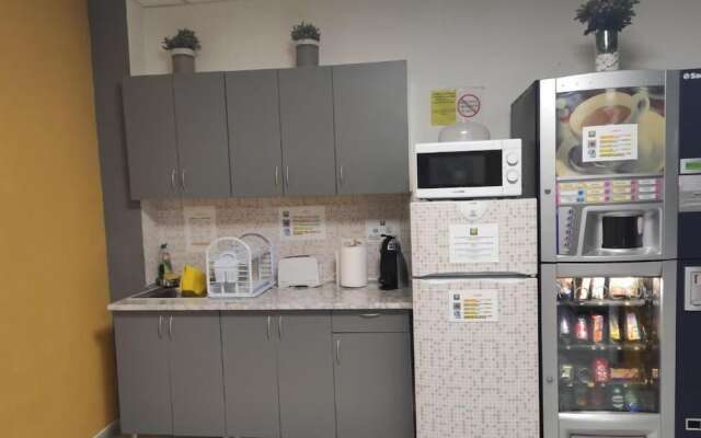 Albergue Arraigos - Hostel