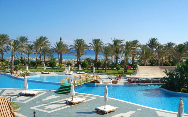 Royal Brayka Beach Resort