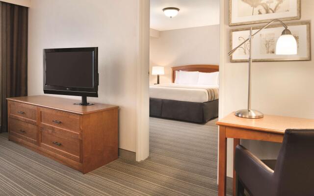 Country Inn & Suites by Radisson, Portage, IN