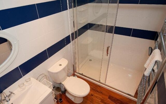 Mackays Guest House