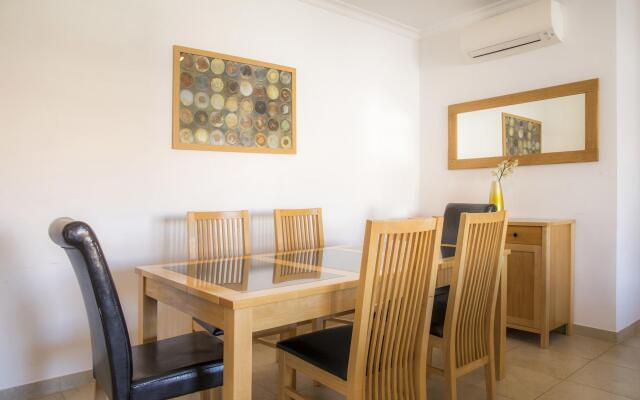 C11 - Quinta das Palmeiras Apartment