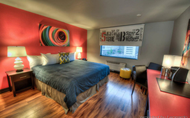 Staypineapple, Hotel FIVE, Downtown Seattle
