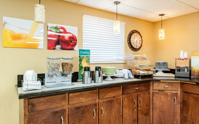 Quality Inn & Suites Lafayette