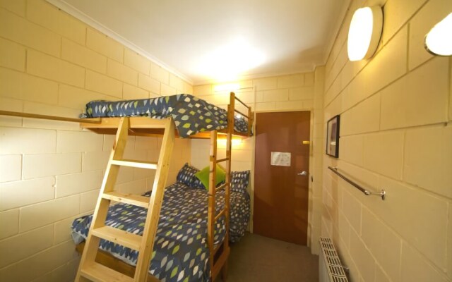 Tanderra Ski Lodge