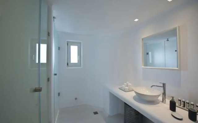 Villa Zircon